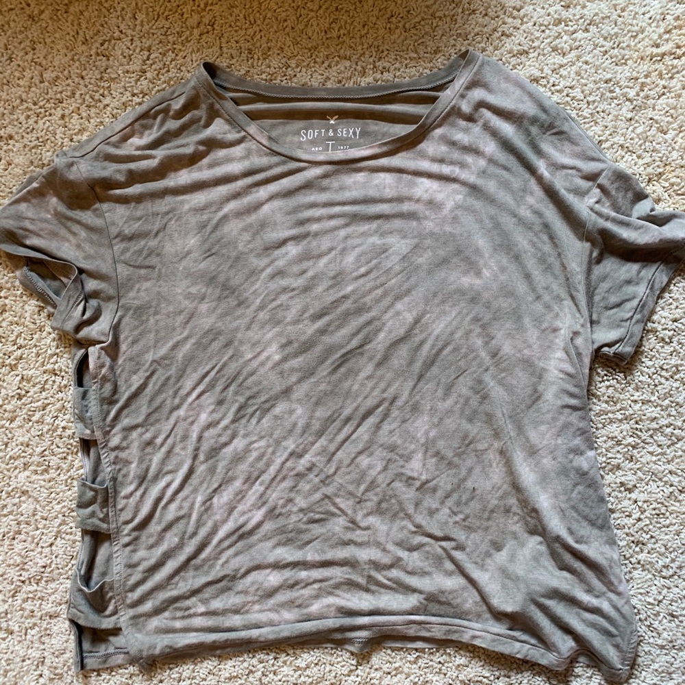 Soft & sexy AE top!